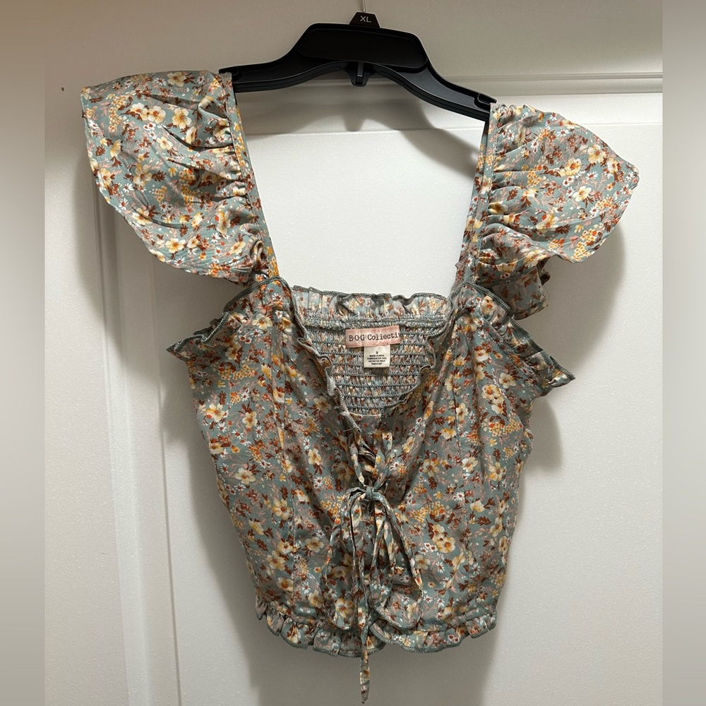Floral Ruffle Sleeve Blouse